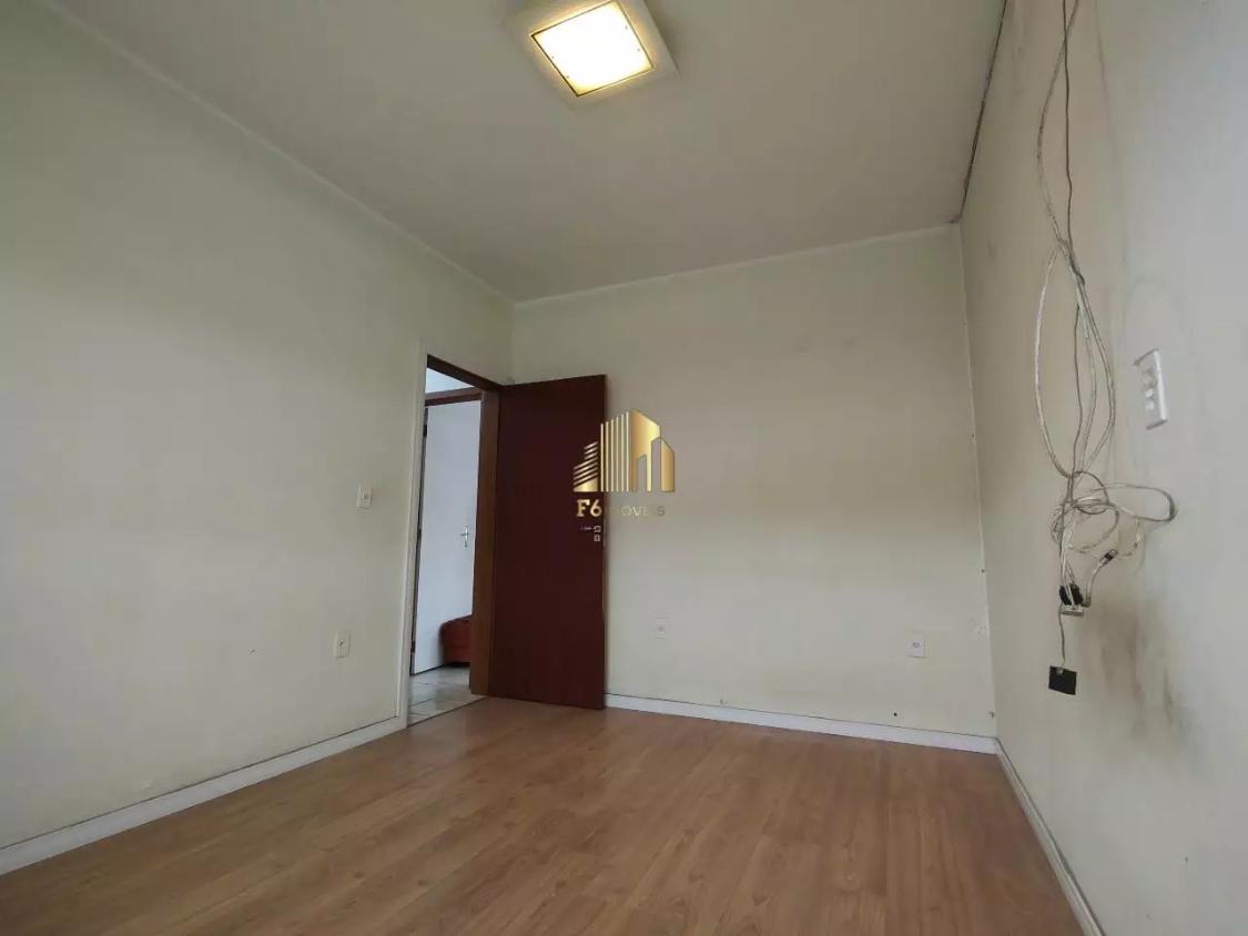 Casa à venda com 3 quartos, 250m² - Foto 5
