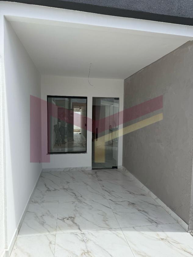 Casa à venda com 2 quartos, 66m² - Foto 2