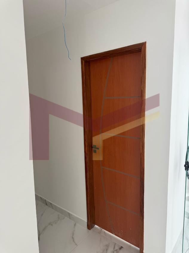 Casa à venda com 2 quartos, 66m² - Foto 4