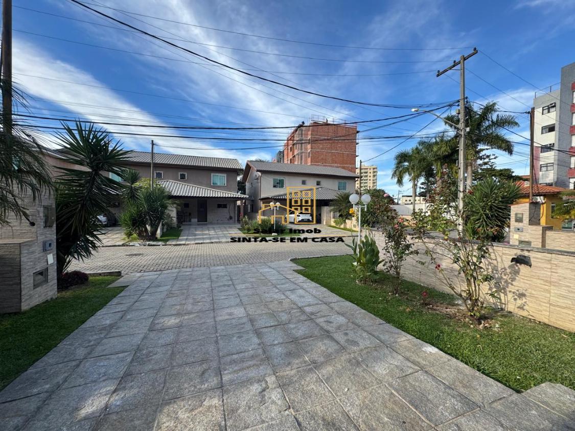 Casa de Condomínio para alugar com 3 quartos, 90m² - Foto 2