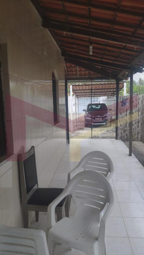 Casa à venda com 2 quartos, 100m² - Foto 1