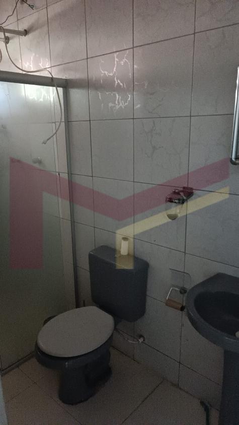 Casa à venda com 2 quartos, 100m² - Foto 2