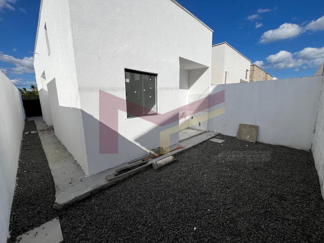 Casa à venda com 2 quartos, 55m² - Foto 7