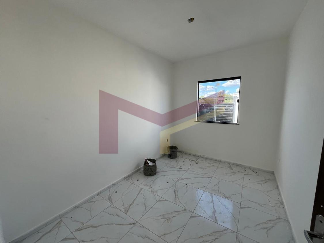Casa à venda com 2 quartos, 55m² - Foto 11
