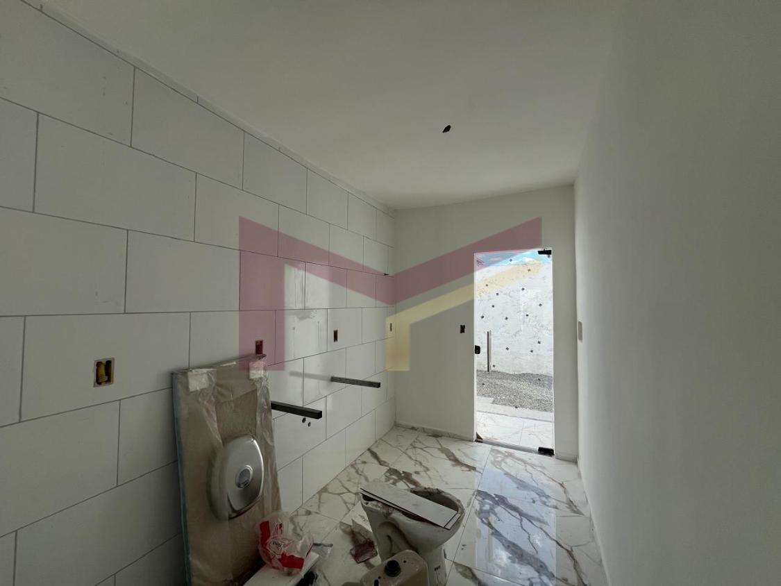 Casa à venda com 2 quartos, 55m² - Foto 5