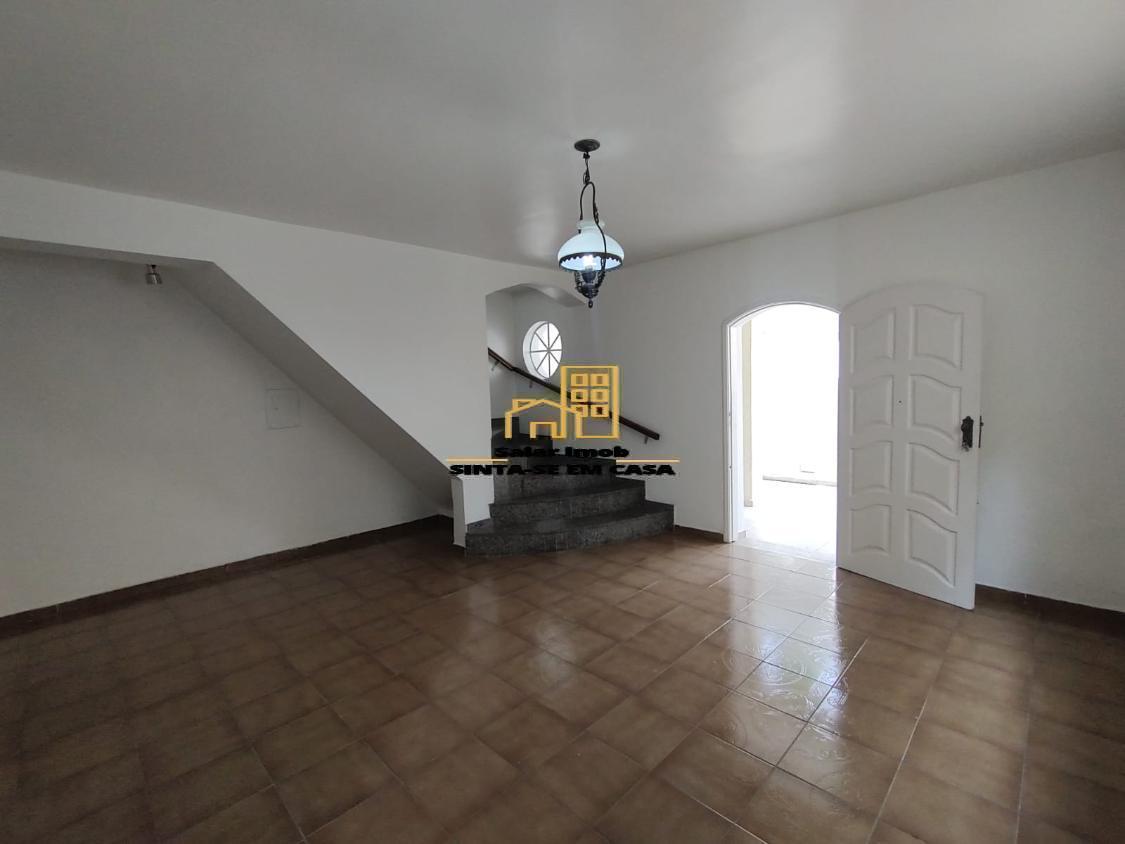 Casa à venda com 3 quartos, 260m² - Foto 9