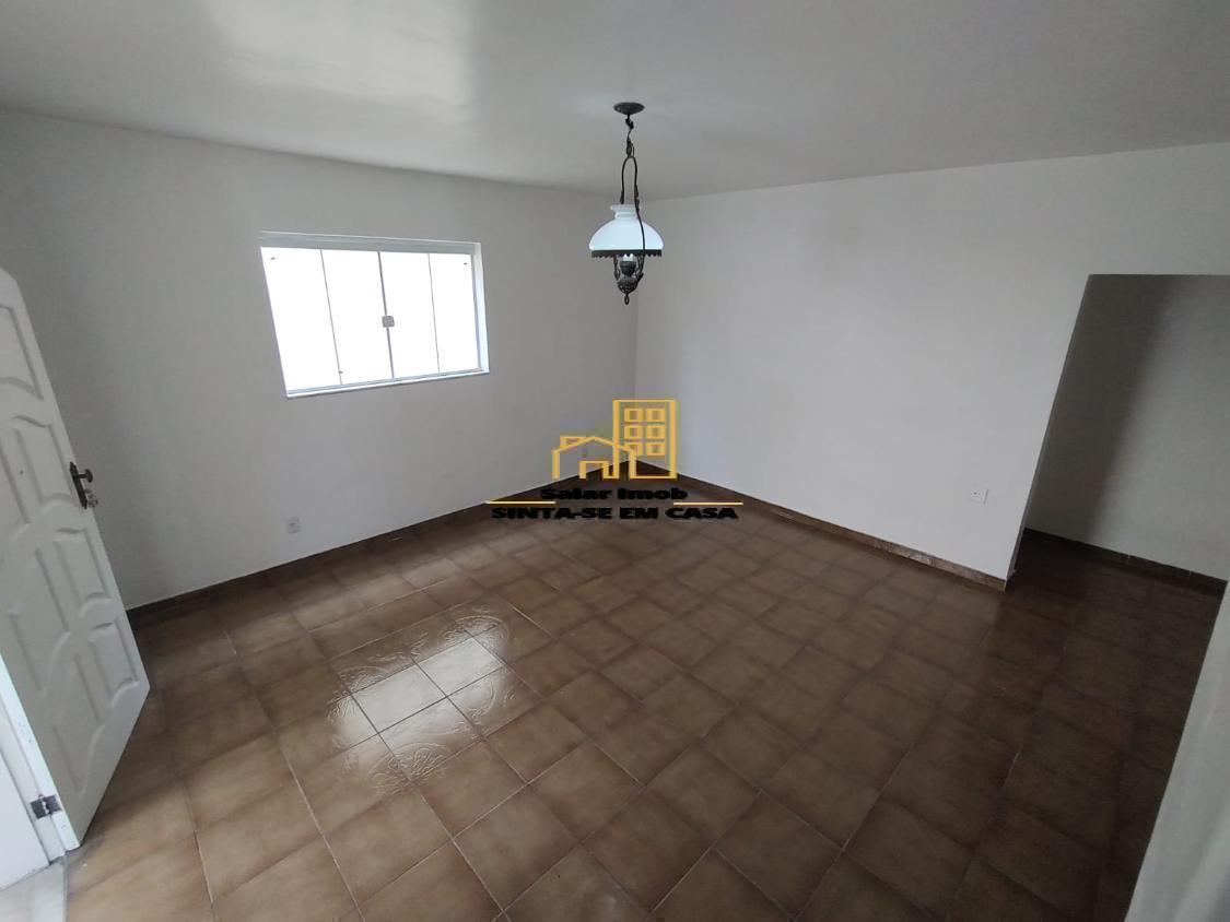 Casa à venda com 3 quartos, 260m² - Foto 8