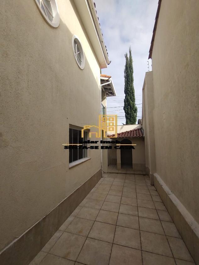Casa à venda com 3 quartos, 260m² - Foto 7
