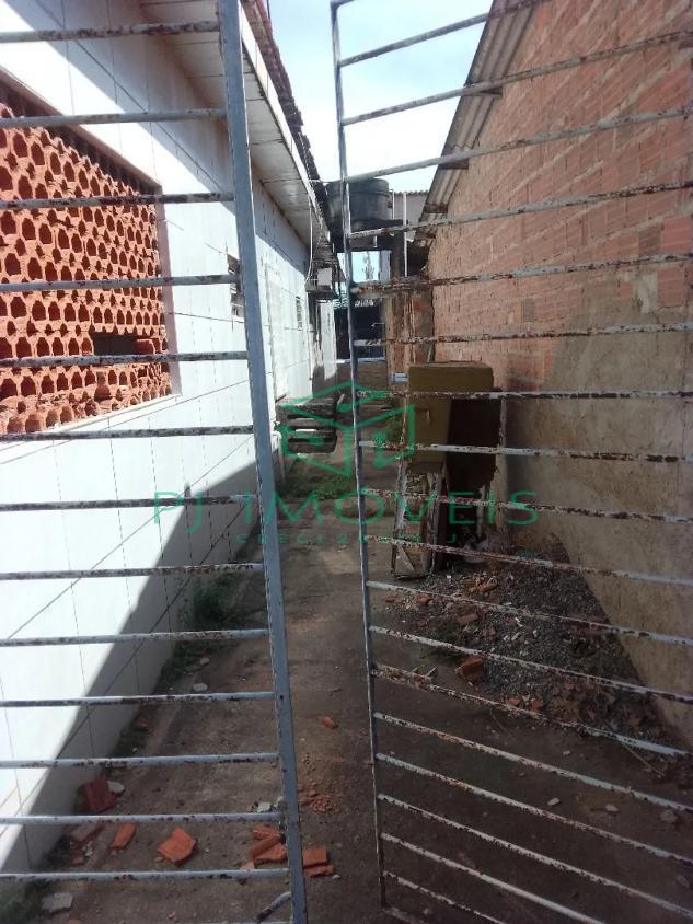 Casa à venda com 3 quartos, 375m² - Foto 20