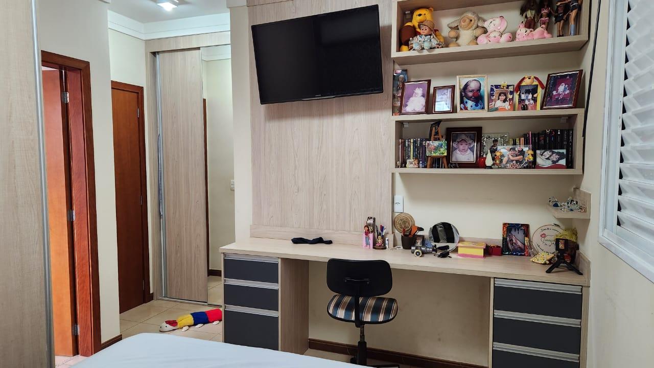 Casa de Condomínio à venda com 3 quartos, 200m² - Foto 28