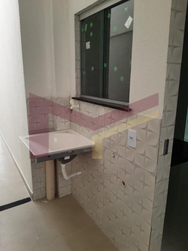 Casa à venda com 3 quartos, 86m² - Foto 4