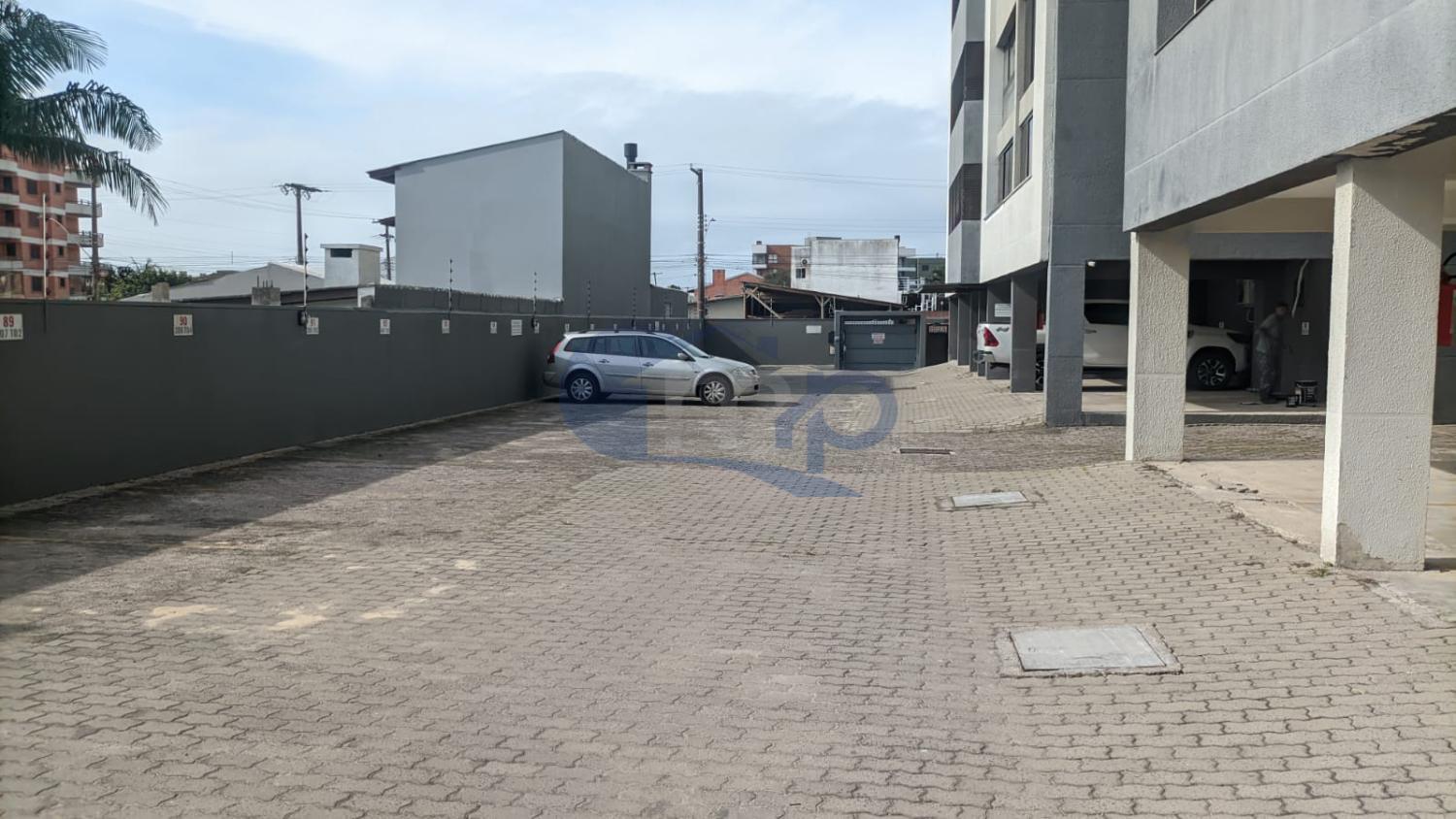 Apartamento à venda com 1 quarto, 40m² - Foto 9