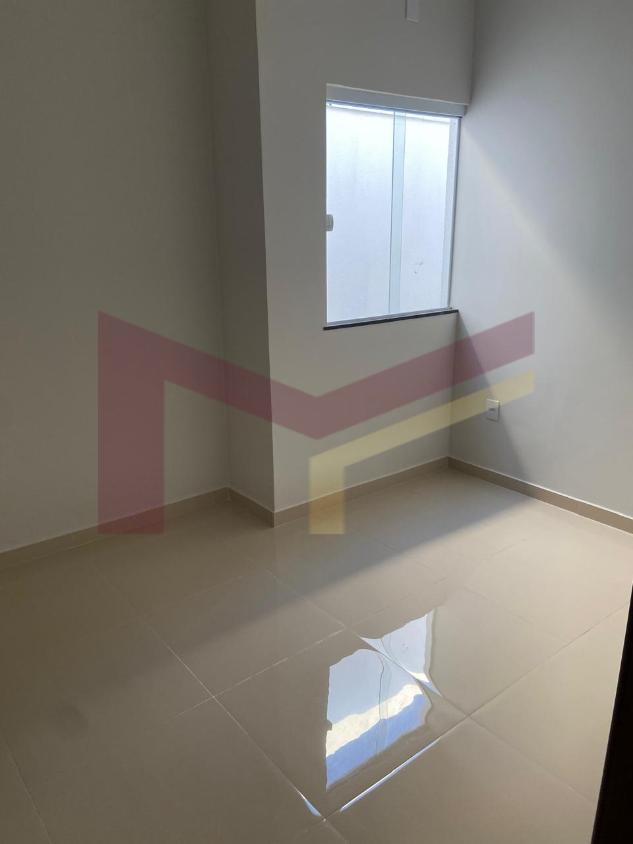 Casa à venda com 3 quartos, 75m² - Foto 4