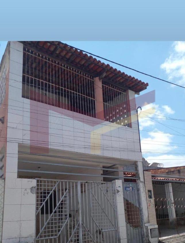 Sobrado à venda com 3 quartos, 170m² - Foto 1