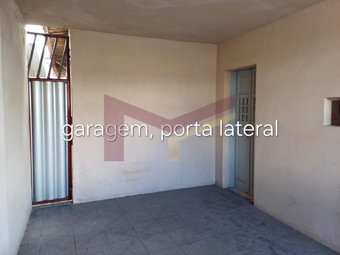 Casa à venda com 4 quartos, 130m² - Foto 4