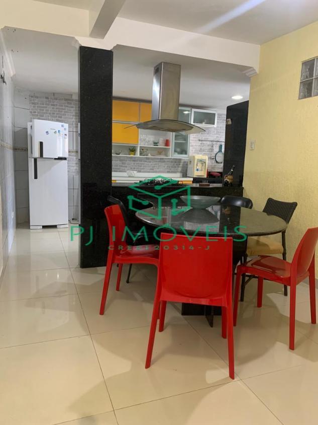 Casa à venda com 5 quartos, 180m² - Foto 13