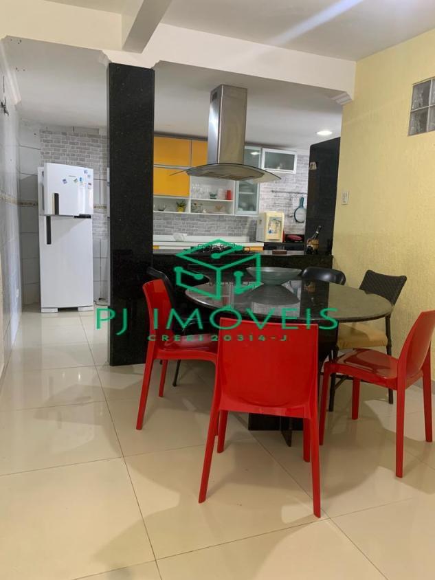 Casa à venda com 5 quartos, 180m² - Foto 11