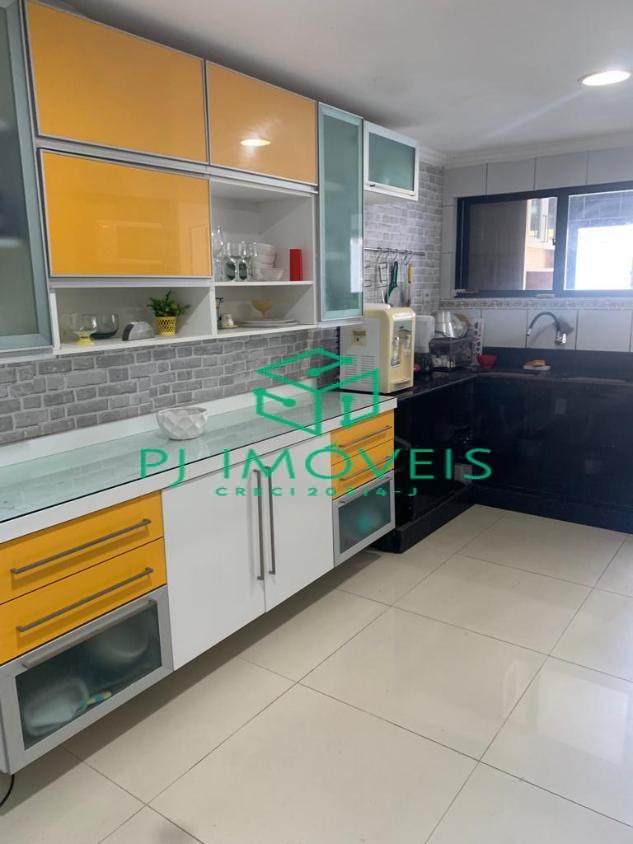 Casa à venda com 5 quartos, 180m² - Foto 12