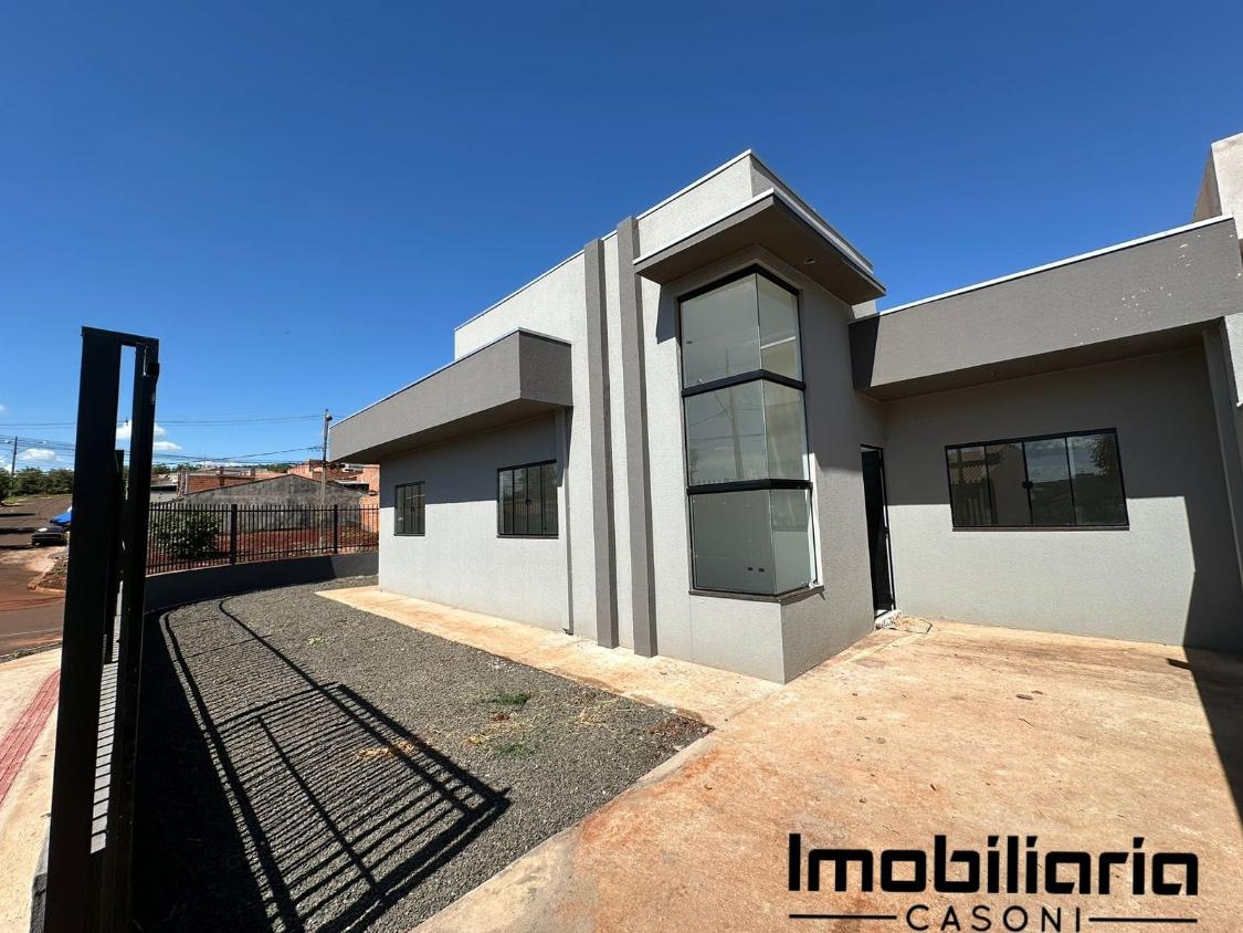 Casa à venda com 3 quartos, 77m² - Foto 1