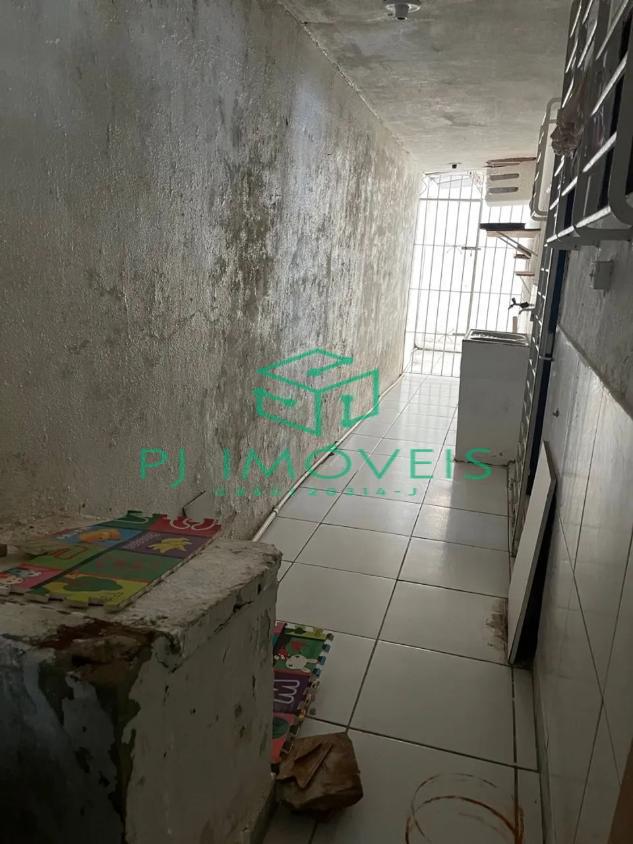 Casa à venda com 3 quartos, 200m² - Foto 14