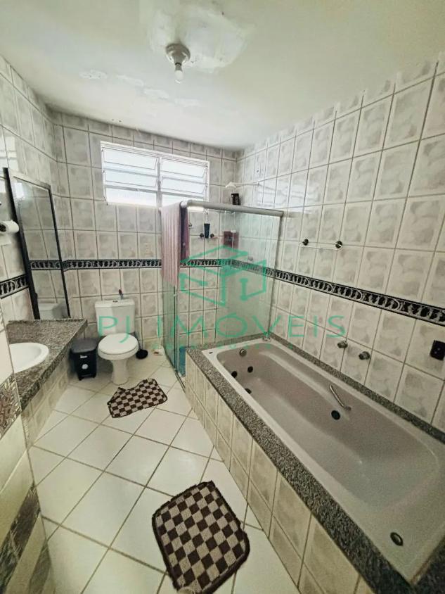 Casa à venda com 5 quartos, 250m² - Foto 6