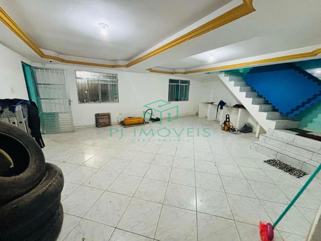 Casa à venda com 5 quartos, 250m² - Foto 11