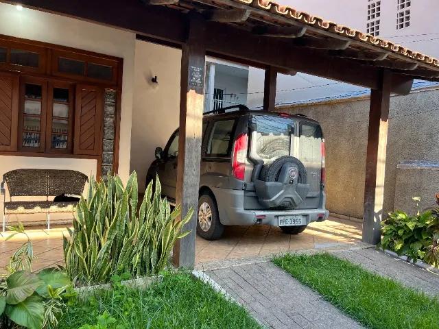 Casa à venda com 3 quartos, 240m² - Foto 2