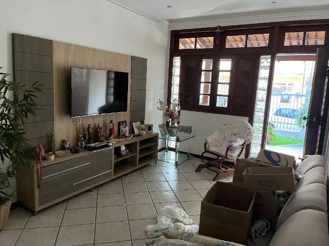 Casa à venda com 3 quartos, 240m² - Foto 8