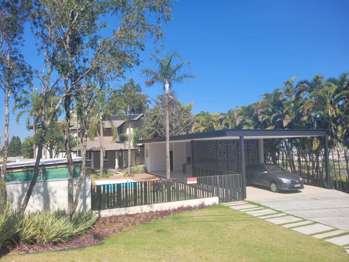 Casa de Condomínio à venda com 4 quartos, 320m² - Foto 2