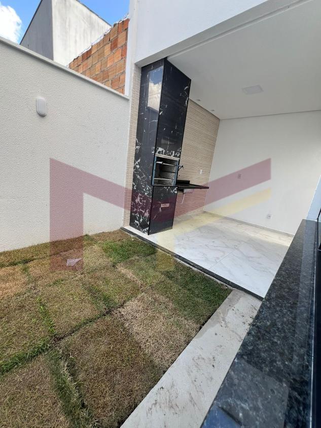 Casa à venda com 3 quartos, 122m² - Foto 13