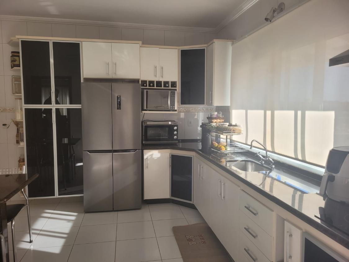 Casa de Condomínio à venda com 3 quartos, 282m² - Foto 8