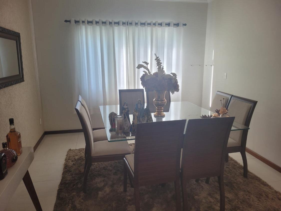 Casa de Condomínio à venda com 3 quartos, 282m² - Foto 2