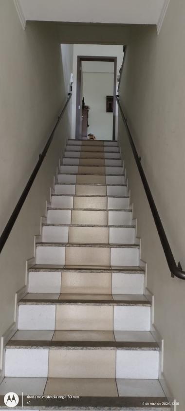 Casa à venda com 4 quartos, 478m² - Foto 3