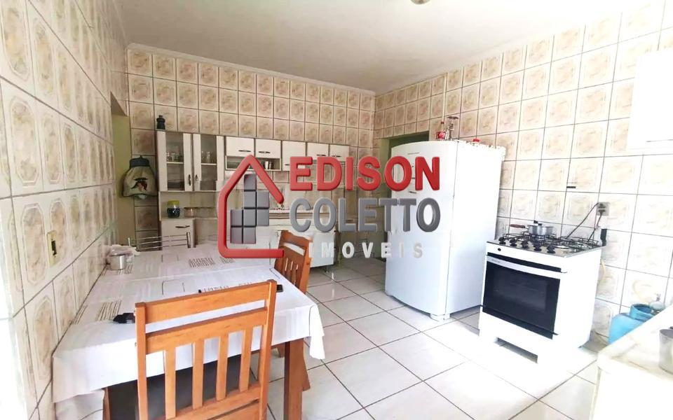 Casa à venda com 2 quartos, 84m² - Foto 9