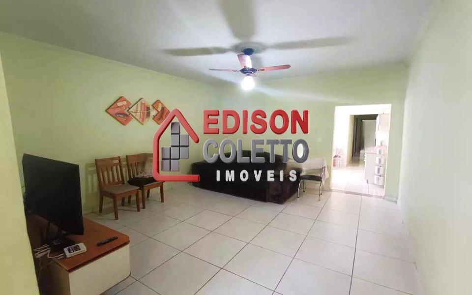 Casa à venda com 2 quartos, 84m² - Foto 1