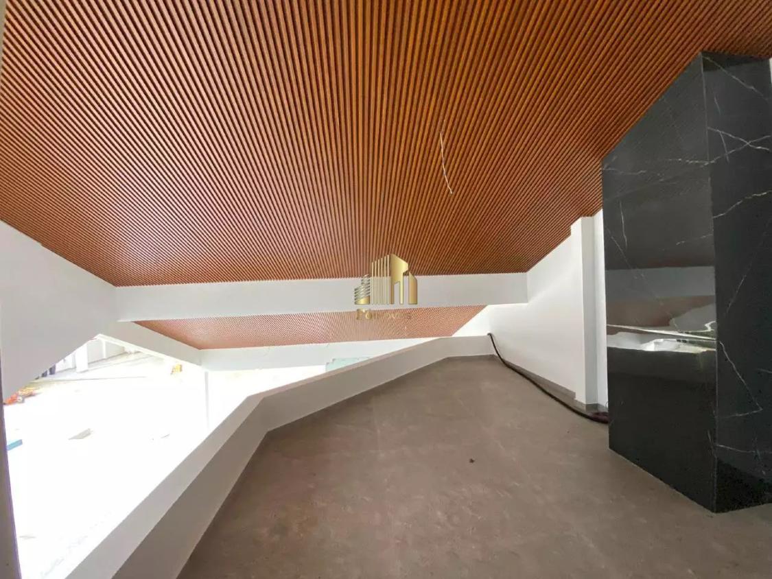 Casa à venda com 4 quartos, 493m² - Foto 2