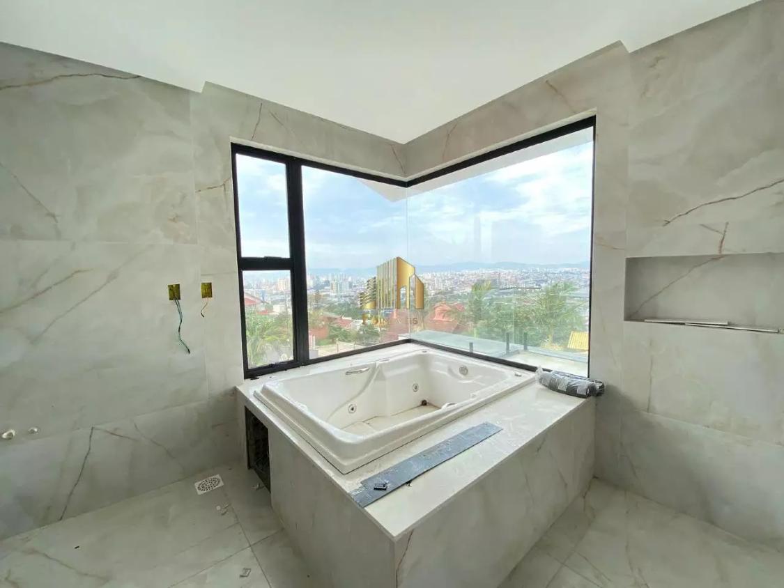 Casa à venda com 4 quartos, 493m² - Foto 4