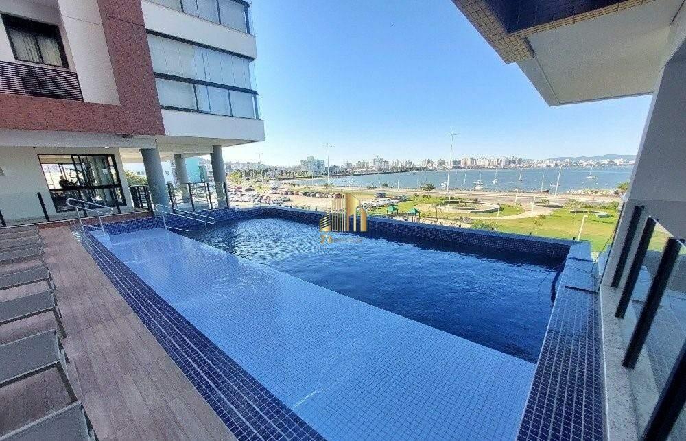 Apartamento à venda com 3 quartos, 125m² - Foto 1