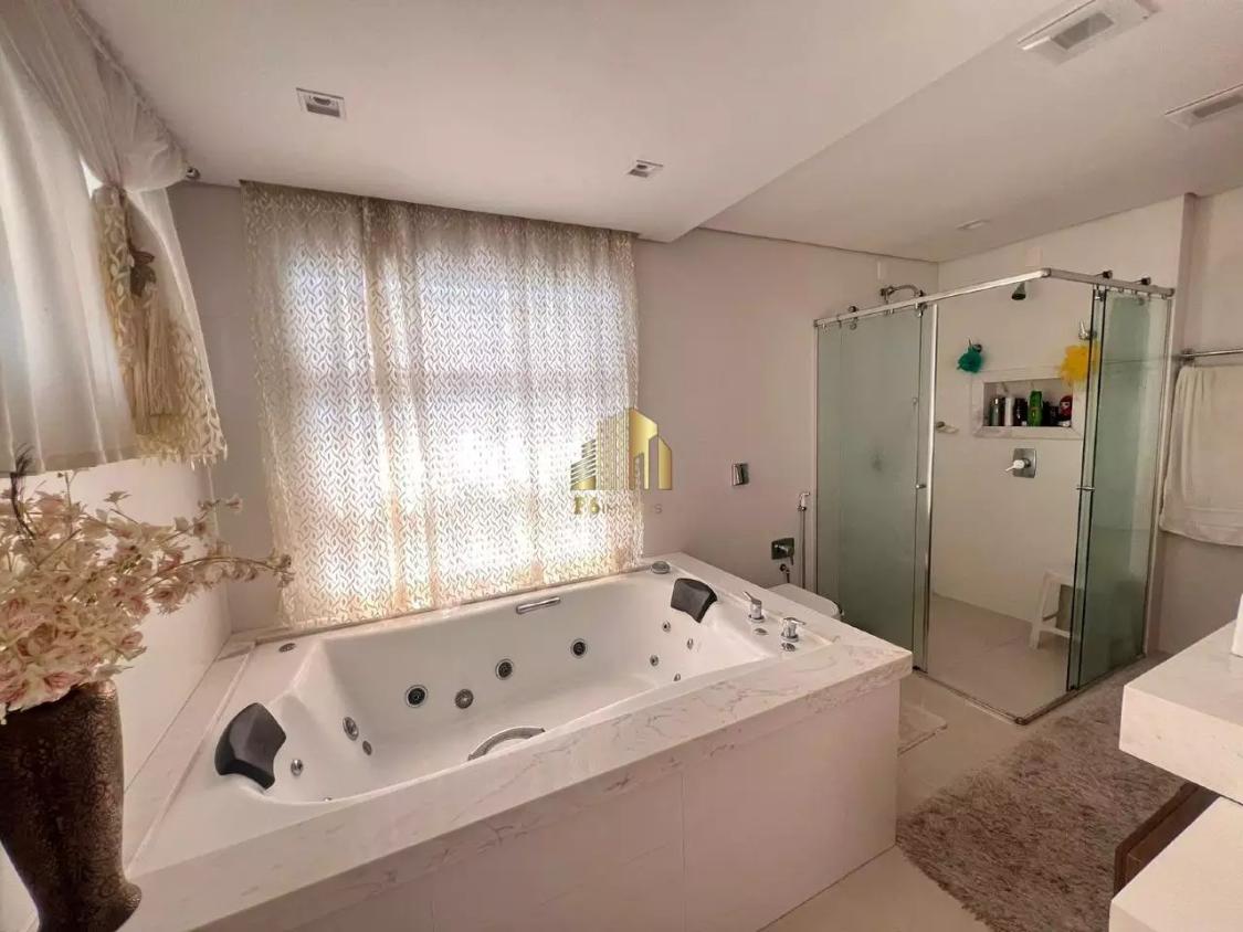 Casa de Condomínio à venda e aluguel com 3 quartos, 348m² - Foto 15