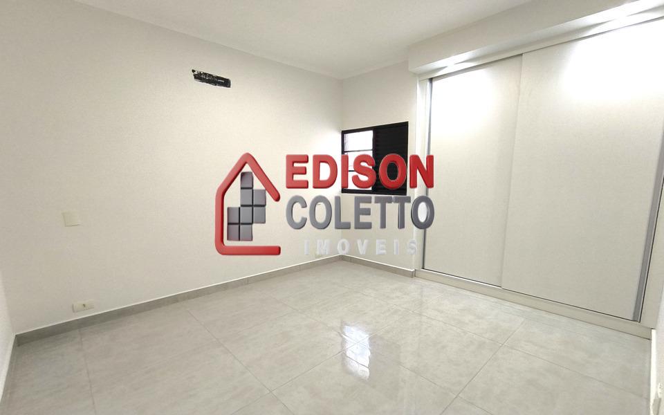 Casa à venda com 3 quartos, 122m² - Foto 13