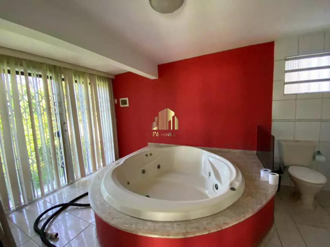 Prédio Inteiro para alugar com 4 quartos, 300m² - Foto 19