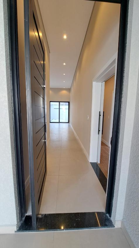 Casa de Condomínio à venda com 3 quartos, 220m² - Foto 4