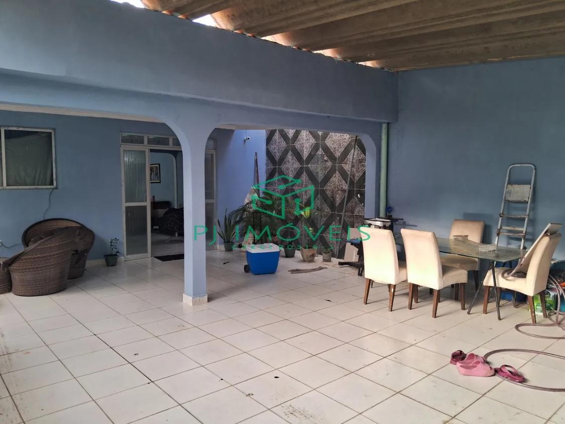 Casa à venda com 4 quartos, 175m² - Foto 9