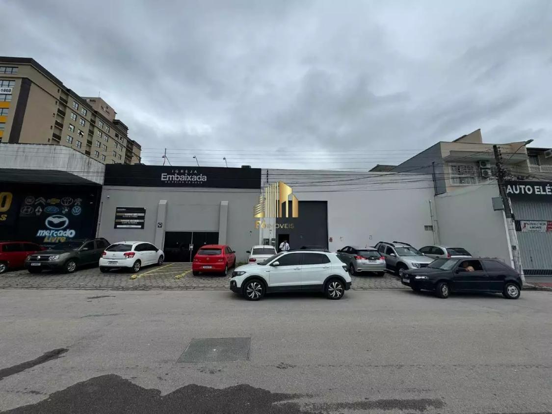 Depósito-Galpão-Armazém para alugar, 325m² - Foto 1