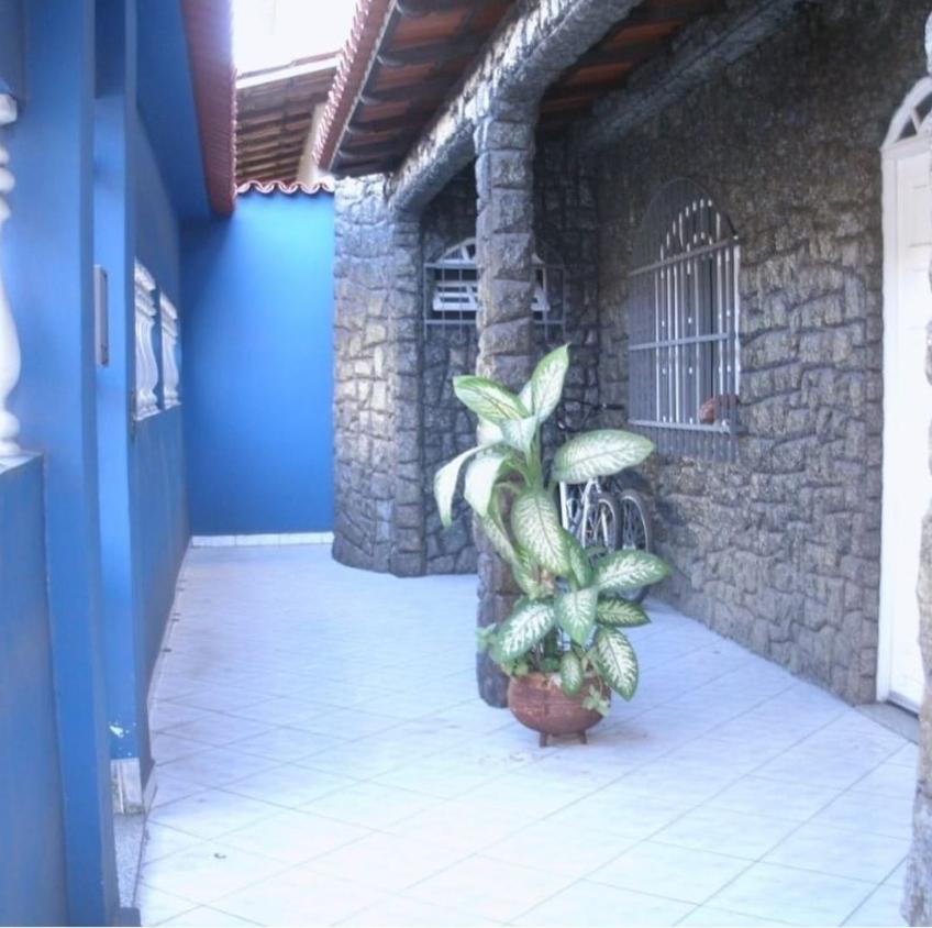 Casa à venda com 6 quartos, 648m² - Foto 2