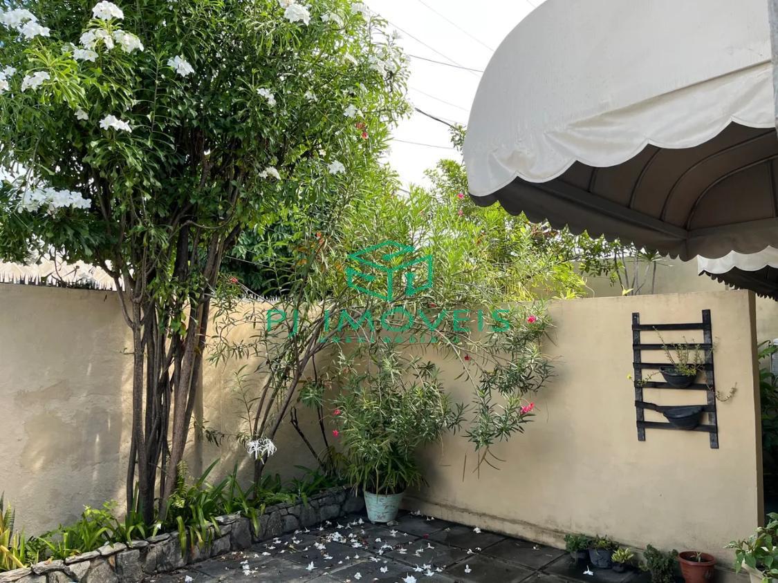 Casa à venda com 3 quartos, 90m² - Foto 6