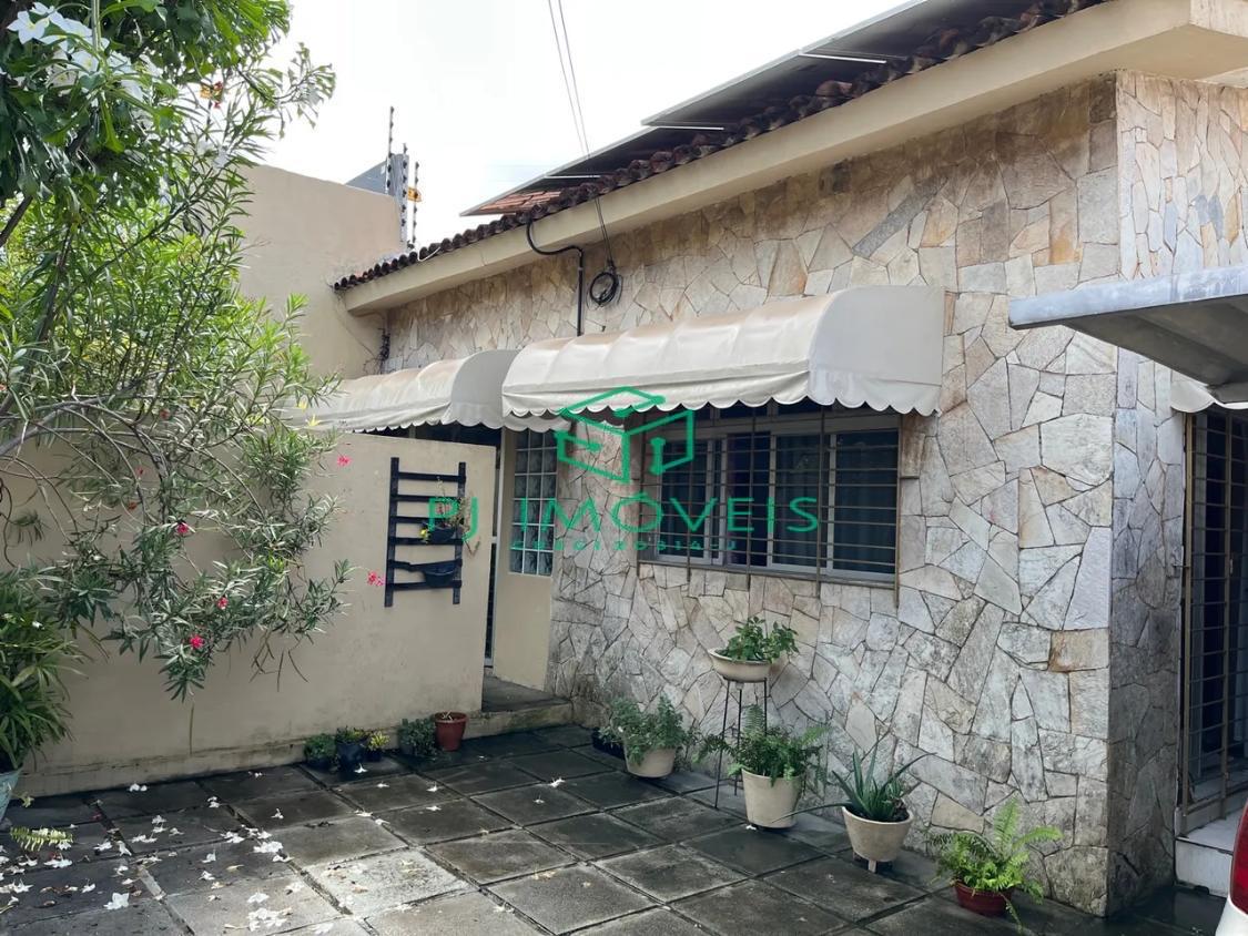 Casa à venda com 3 quartos, 90m² - Foto 2
