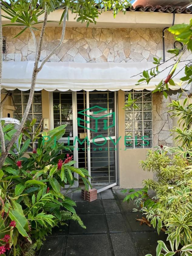 Casa à venda com 3 quartos, 90m² - Foto 4