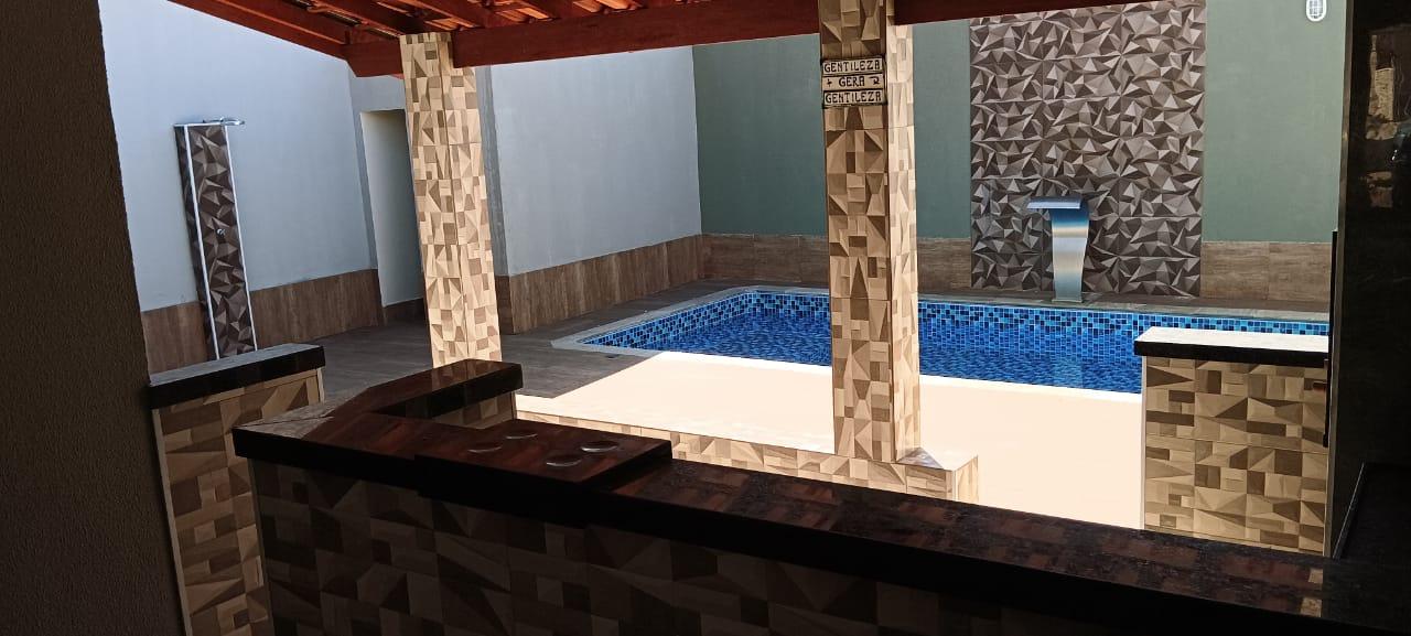 Casa à venda com 2 quartos, 120m² - Foto 2