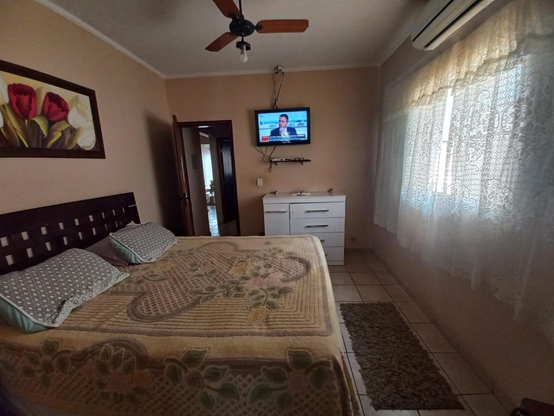 Casa, 4 quartos, 210 m² - Foto 13